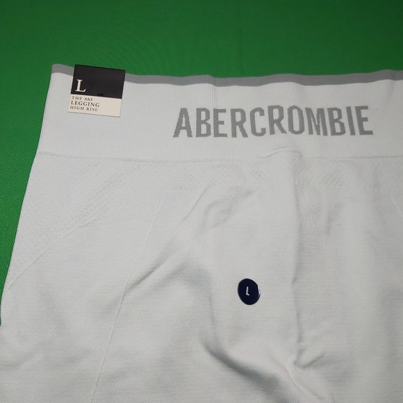 Abercrombie and Fitch Leggings - Picture 5 of 16